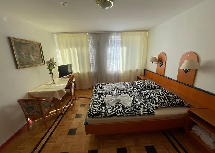 Pension Doppelbett Mit Balkon Zimmer 21