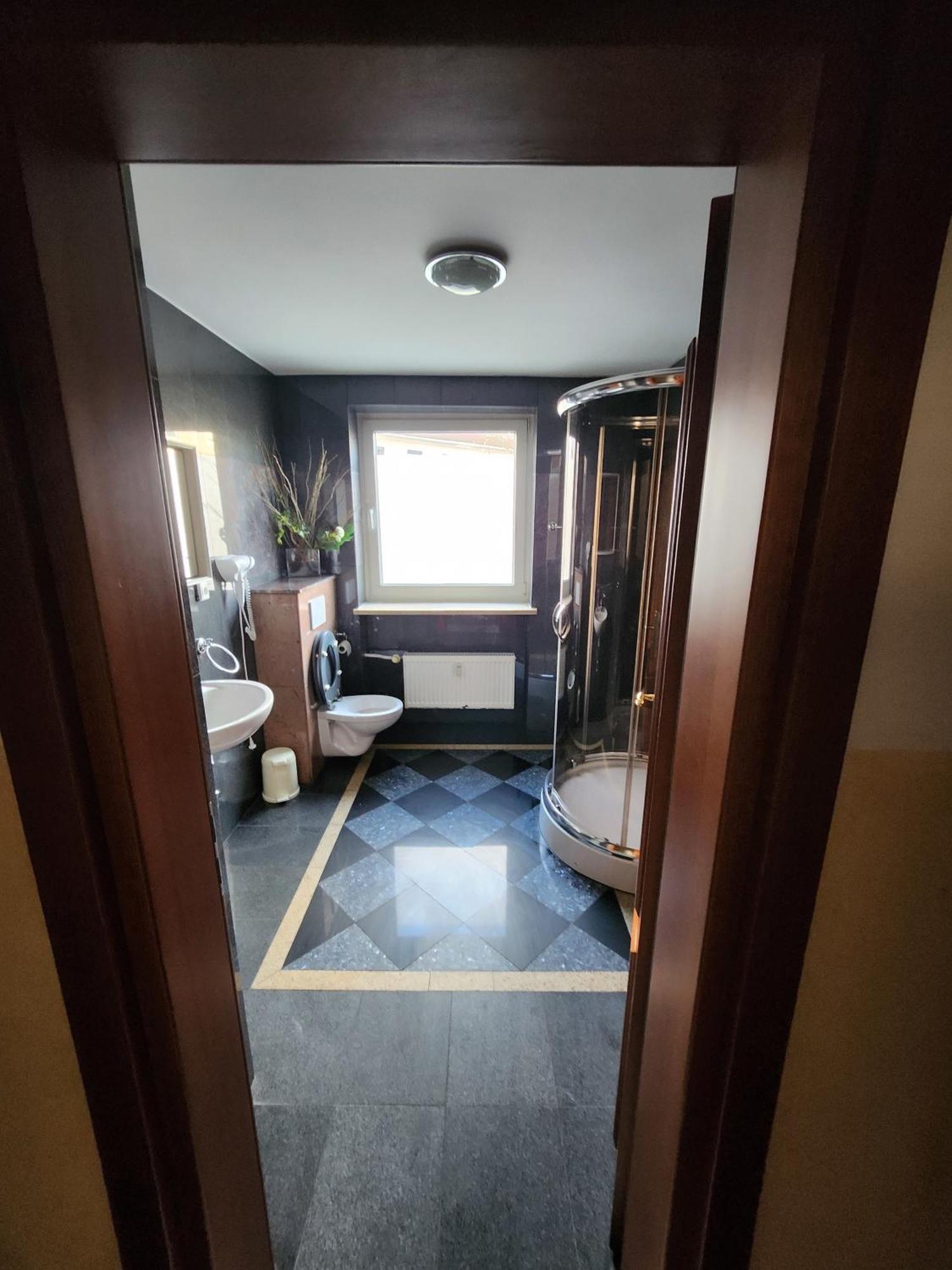 Apartment Doppelbett Mit Balkon 21 *