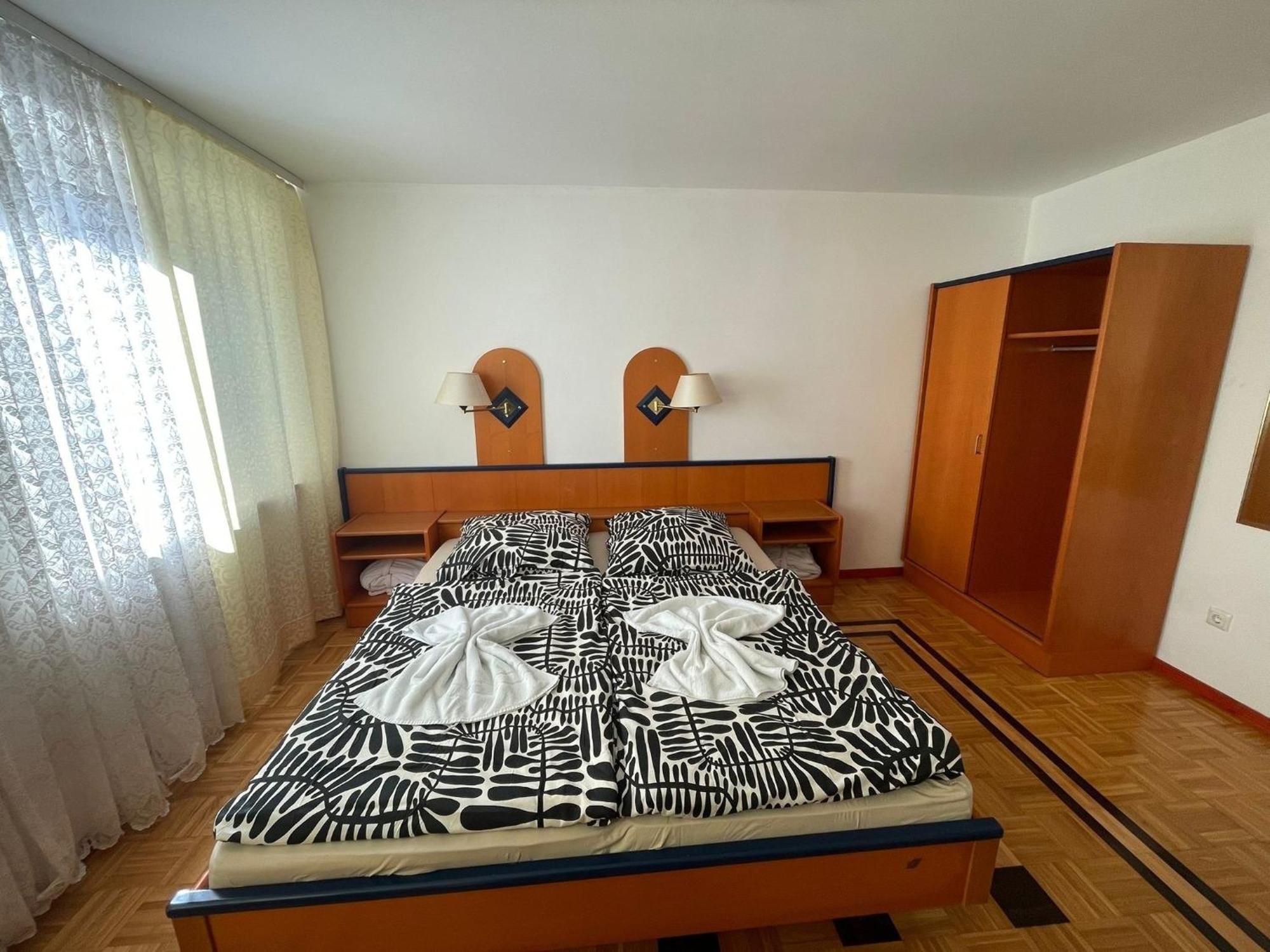 Doppelbett Mit Balkon 21 Apartment *